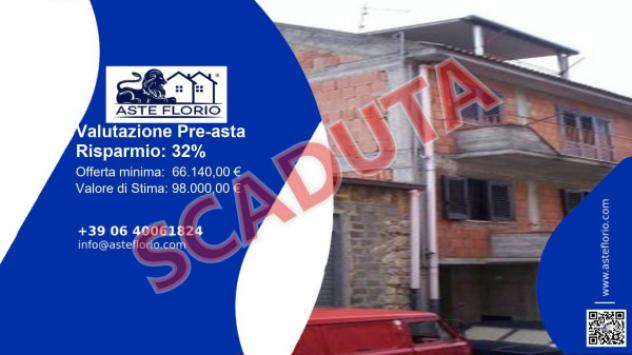 Immobile in asta di 147 m², box auto in vendita a Valguarnera Caropepe