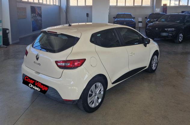 Renault Clio Clio 5p 1.2 Life (wave) 75cv E6 - Foto 4