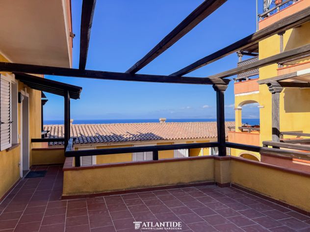 ESCLUSIVO TRILOCALE CON VERANDA VISTA MARE A CASTELSARDO - Foto 2