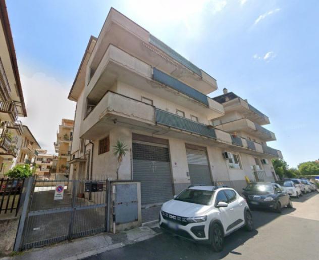 Immobile in asta di 120 m² con più di 5 locali in vendita a Fondi