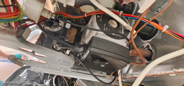 caldaia Junker Cerapur 28 Kw per ricambi NON FUNZIONANTE - Foto 4