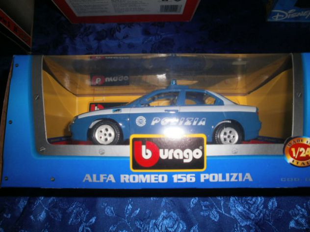 burago alfa romeo 156 polizia scala 1:24