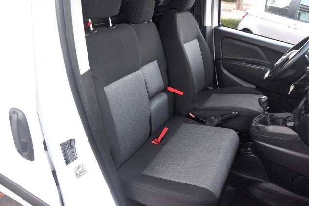 Fiat Doblo 1.6 mtj 105cv Lounge 3 posti - Foto 5
