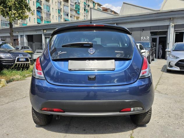 Lancia Ypsilon 1.0 FireFly 70cv Hybrid - Foto 5