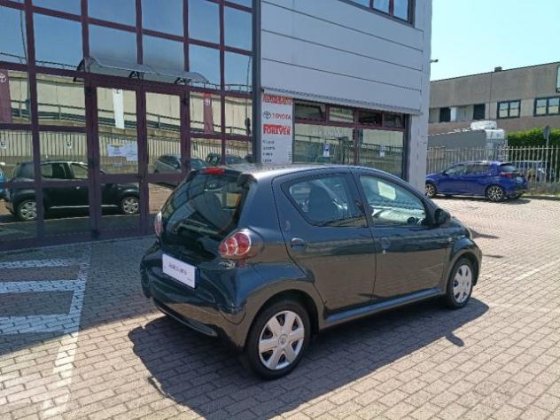 TOYOTA Aygo 1.0 12V VVT-i 5 porte Now Connect rif. 23932010 - Foto 5