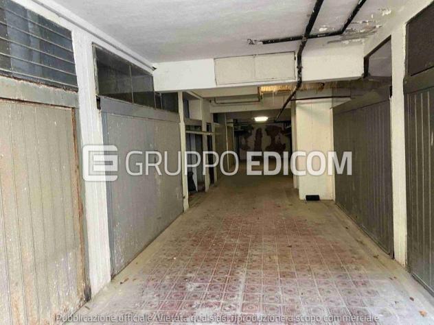 Magazzini e locali di deposito di 23 mq in vendita a Massa - Rif. 4554826