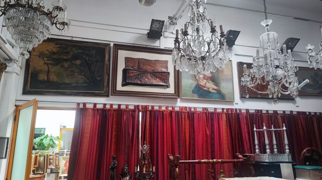 VENDO GRANDE STOCK DI MOBILI LAMPADARI STATUE SPECCHIERE DI ANTIQUARIATO - Foto 7