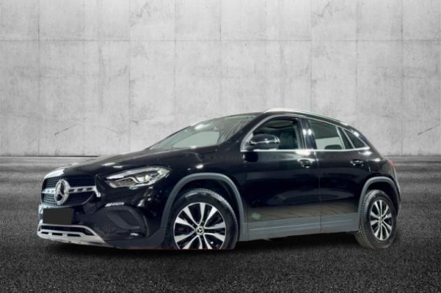 MERCEDES-BENZ GLA 200 d Automatic Business rif. 22465918