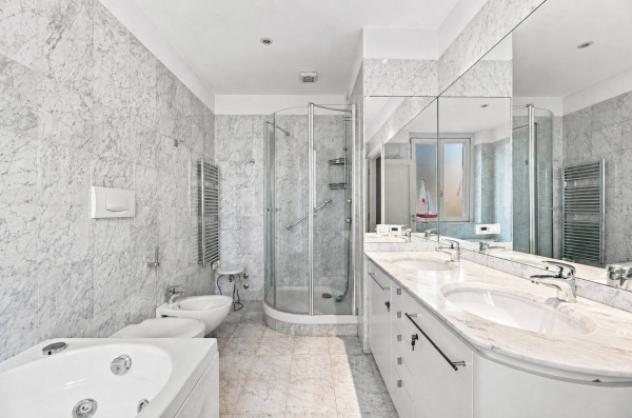 Appartamento di 230 m² con più di 5 locali e box auto in vendita a Milano - Foto 12