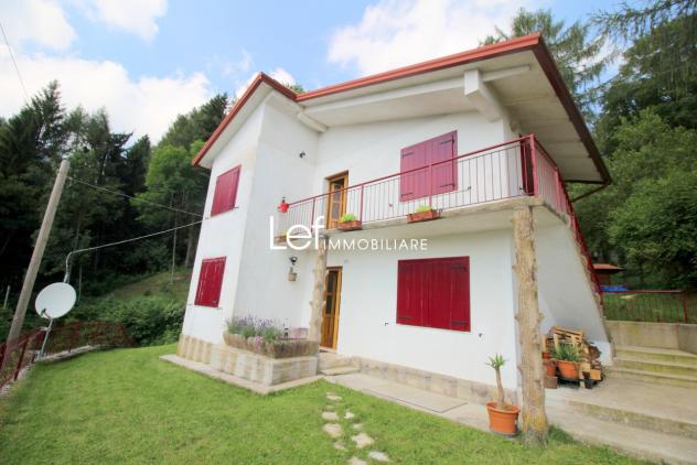 CASA INDIPENDENTE di 8 vani e di 196 mq (VALDOBBIADENE) rif. LC04_3