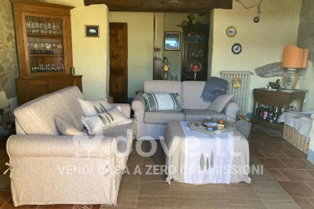 Rustico / Casale di 160 m² con più di 5 locali e posto auto in vendita a Pienza - Foto 4