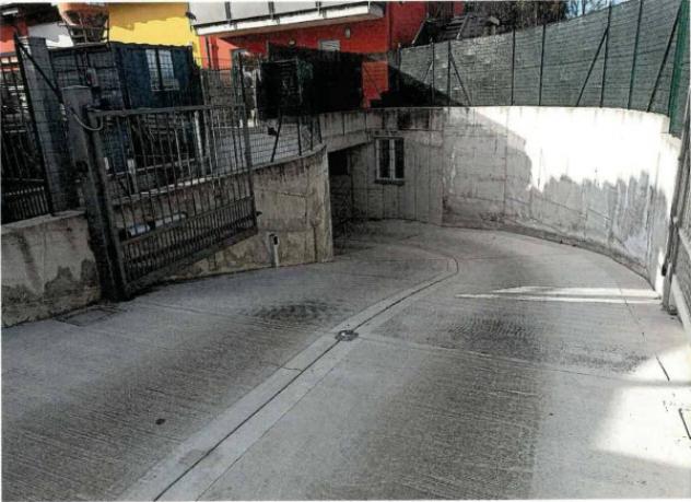 Immobile in asta di 244 m², box auto doppio in vendita a Faloppio - Foto 13