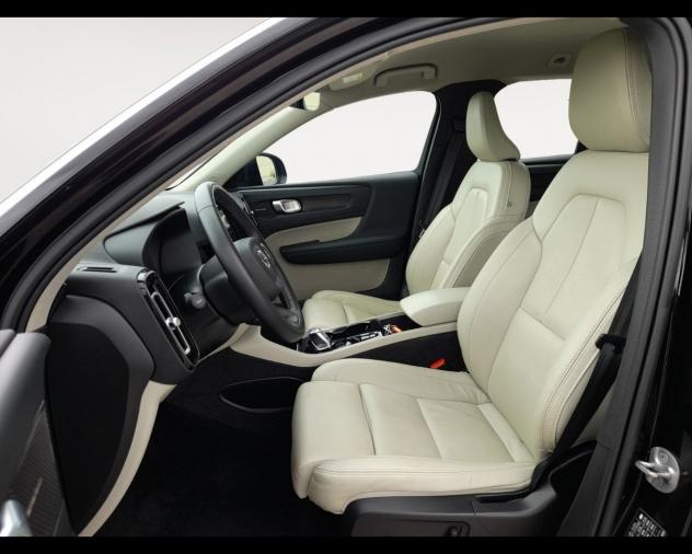Volvo XC40 (2017---) T4 Recharge Plug-in Hybrid automatico Plus Dark - Foto 9