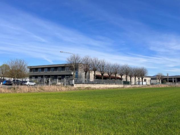 Immobile di 3300 m² con 5 locali in affitto a Torbole Casaglia - Foto 3