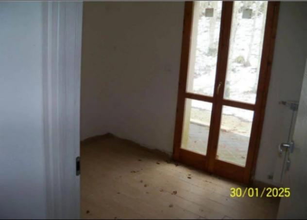 Immobile in asta di 48 m², box auto in vendita a Ventasso - Foto 7