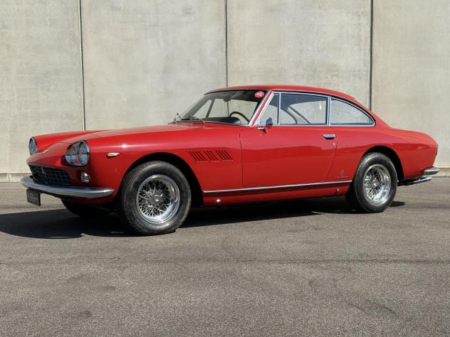 Ferrari 330 GT 2+2 restauro da concorso - Foto 3