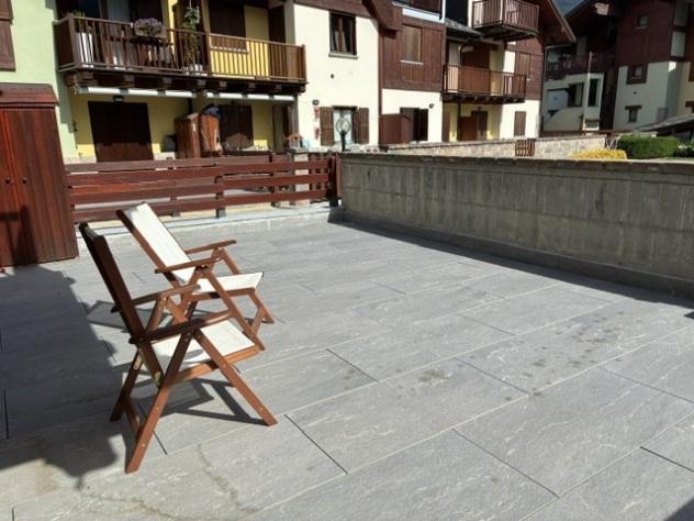 AMPIO BILOCALE CON DUE BAGNI E TERRAZZO PRIVATO - Foto 11