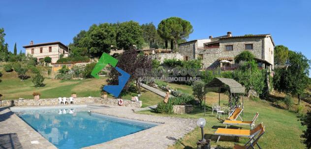 Splendido casale in pietra con piscina privata a Castellina in Chianti, Toscana. - Foto 17