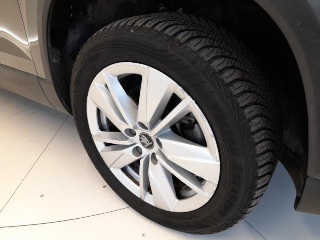 Škoda Karoq 2.0 TDI 110KW Executive DSG - Foto 8