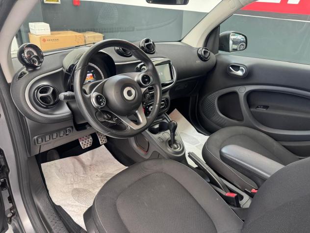 smart fortwo Fortwo 0.9 t Urbanrunner 90cv twinamic - Foto 9