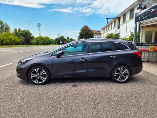 KIA cee'd 2 serie cee'd 1.6 CRDi 110 CV SW GT... - Foto 4