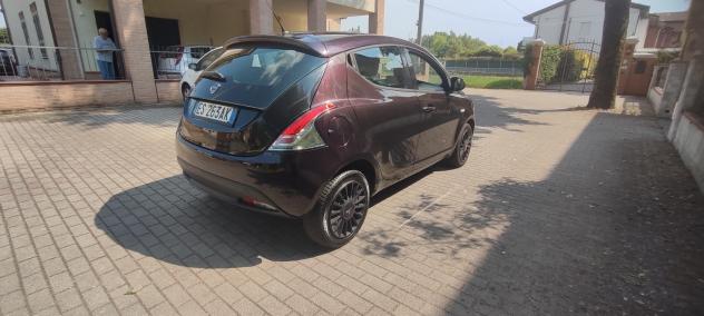 Lancia Ypsilon 1.2 69 CV 5 porte GPL Ecochic Gold - Foto 6