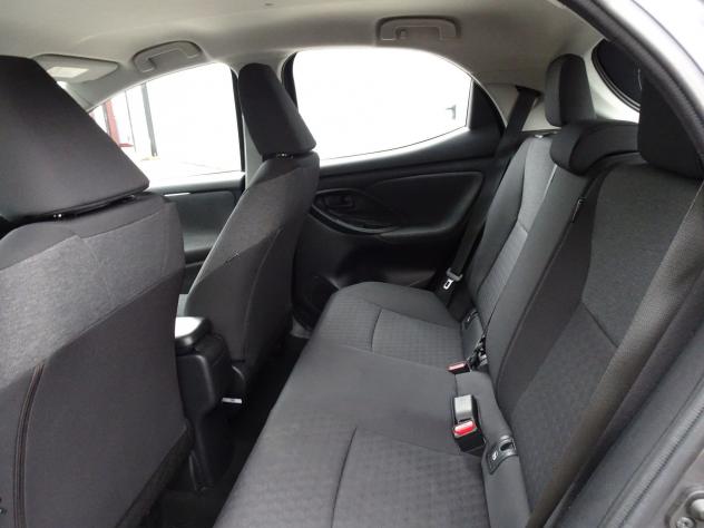 Toyota Yaris 4ª serie 1.5 Hybrid 5 porte Trend - Foto 9