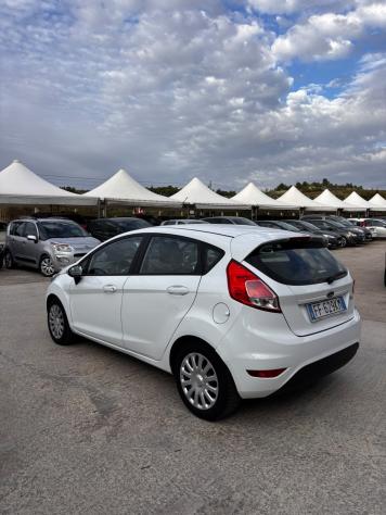 Ford Fiesta 1.5 TDCi 75CV 5 porte Titanium - Foto 4