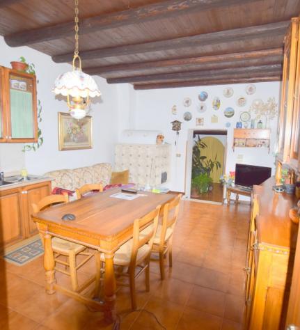 CASA INDIPENDENTE di 3 vani e di 140 mq (CAVASO DEL TOMBA) rif. H54_6 - Foto 5