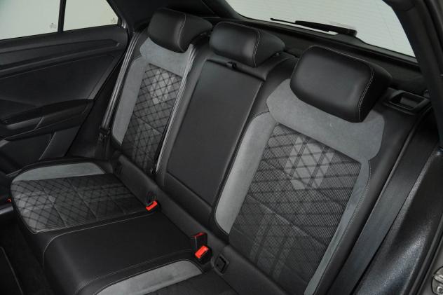 Volkswagen T-Roc 1.0 TSI R-Line 110CV - Foto 10