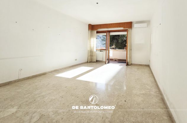 APPARTAMENTO VIA SALINELLA ANGOLO VIA PLINIO - Foto 3