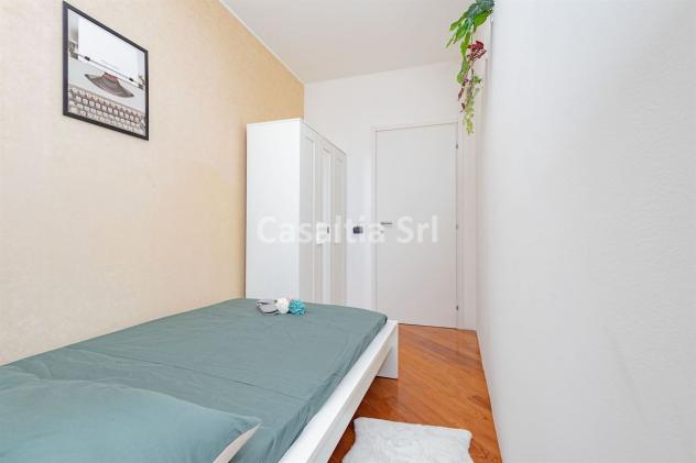 Stanza disponibile da subito via caracciolo - Foto 4