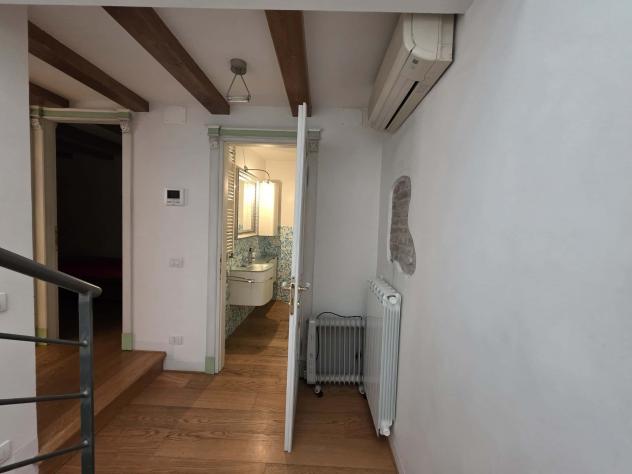 Apartment in Calle al Ponte de la Guerra, Venezia for 70 m² with 2 bedrooms - Foto 2
