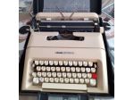 MACCHINA DA SCRIVERE OLIVETTI LETTERA 35