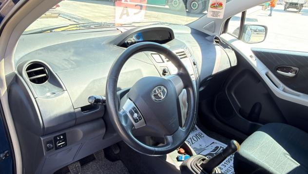 Toyota Yaris 1.3 5 porte Navi SOLO 125000 km - Foto 5