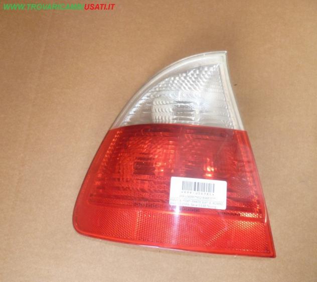 FANALE POST. PARTE EST. S. ROSSO BIANCO BMW Serie 3 E46 Touring  Parti elettriche  Fanaleria  Fanali  Fanale post. sx. BMW - Serie 3 E46 4p / Touring