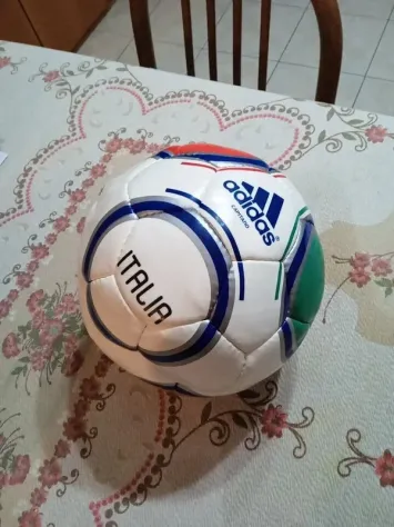 Pallone Adidas Capitano Italia Size 5 calcio da co - Foto 2