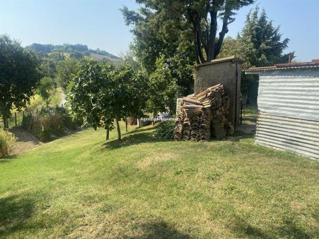 VICINANANZE MONTELABBATE VENDESI CASALE AMPIA METRATURA CON CORTE E FIENILE - Foto 3