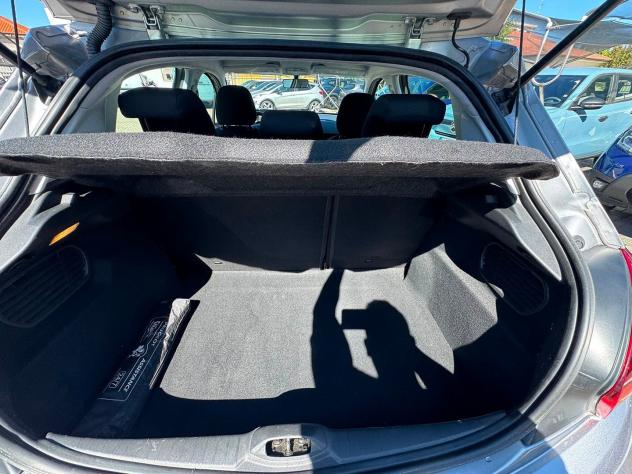 Peugeot 208 I 2015 5 Porte 1.2 PureTech 82cv Active S&S neopatent - Foto 2