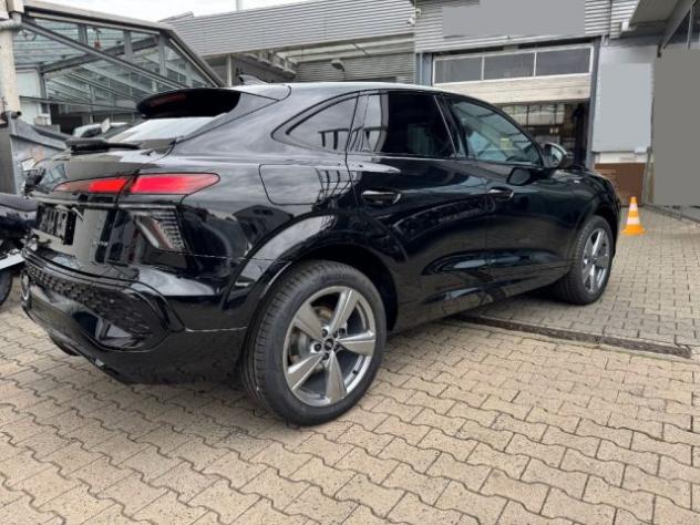 AUDI Q3 SPB Sportback TDI S line Stronic Sline Black Line rif. 24079409 - Foto 2