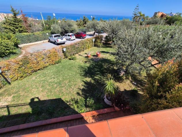Villa panoramica a schiera con due unità abitative - Foto 5