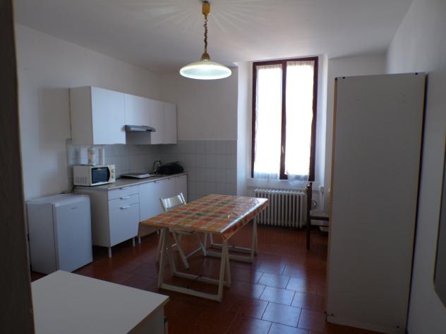 Stanza in appartamento in affitto a Pavia - Foto 2