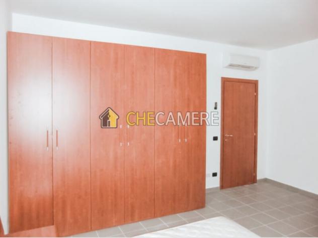 CAMERA AFFITTO DA APRILE UOMO - Foto 4