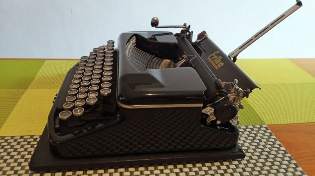 Macchina da scrivere antica, "Erika Modello 8" del 1952' - Foto 8