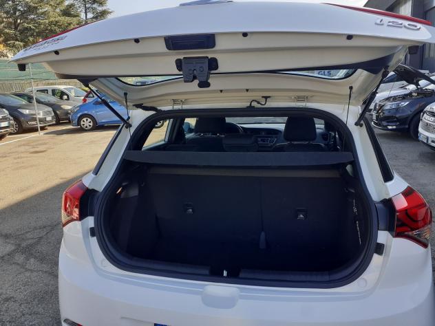 Hyundai i20 1.1 CRDi 12V 5P GARANZIA-KM CERTIFIC-1°PTOP - Foto 8