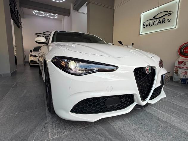 Alfa Romeo Giulia 2.2 Turbodiesel 210 CV AT8 AWD Q4 Veloce - Foto 3