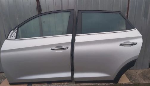 PORTA ANTERIORE E POSTERIORE SX HYUNDAI TUCSON 2015