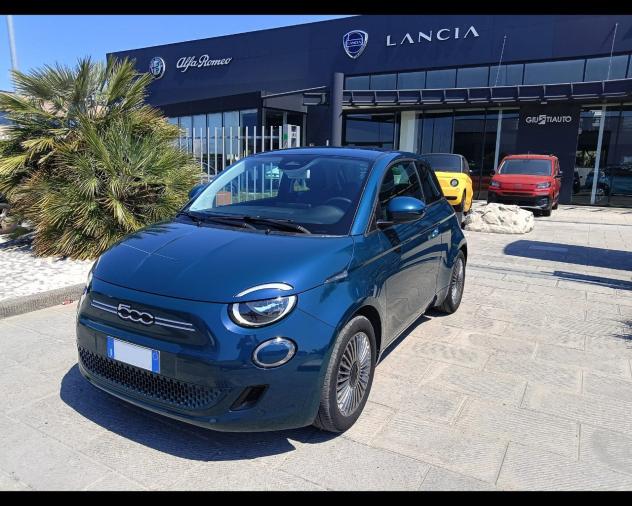 FIAT 500 IV 2020 500e 42 kWh Icon +