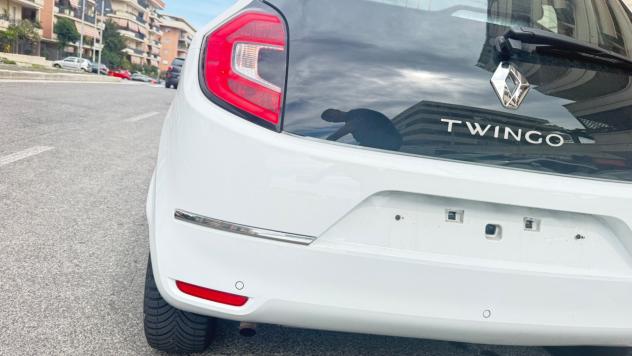Renault Twingo TCe 95 CV Intens LED PDC NAVI BLUETOOTH CAR PLAY CERCHI 16 VETRI OSCURATI - Foto 7