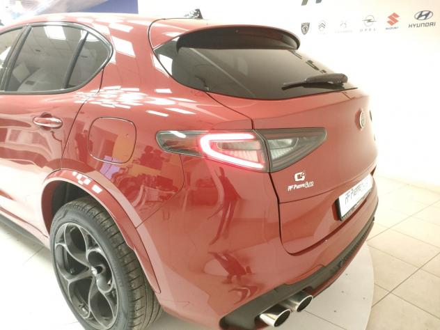 Alfa Romeo Stelvio Stelvio 2.9 Bi-Turbo V6 520 CV AT8 Q4 Quadrifoglio - Foto 9